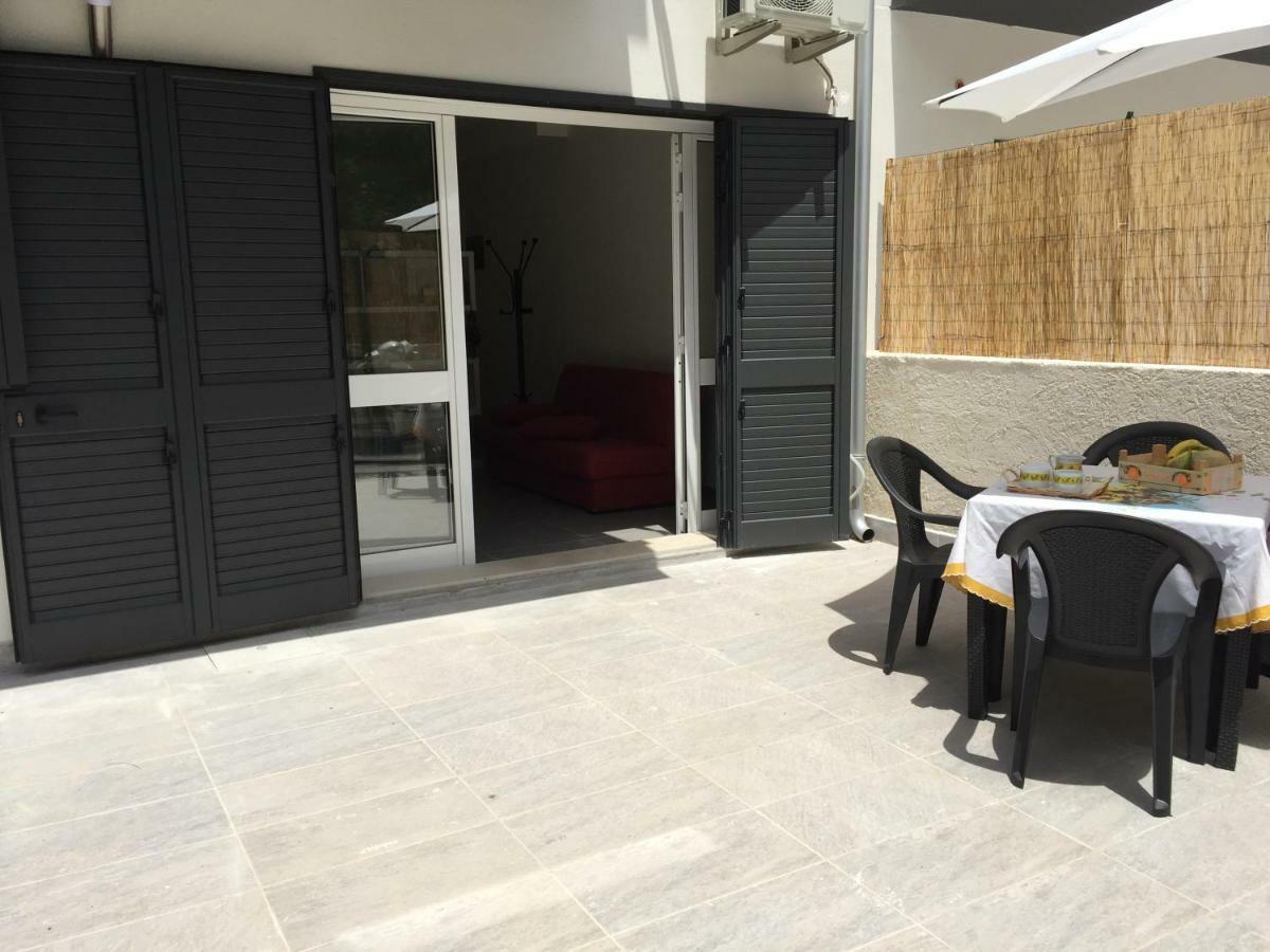 Villa Gelsomino อาโวลา ภายนอก รูปภาพ