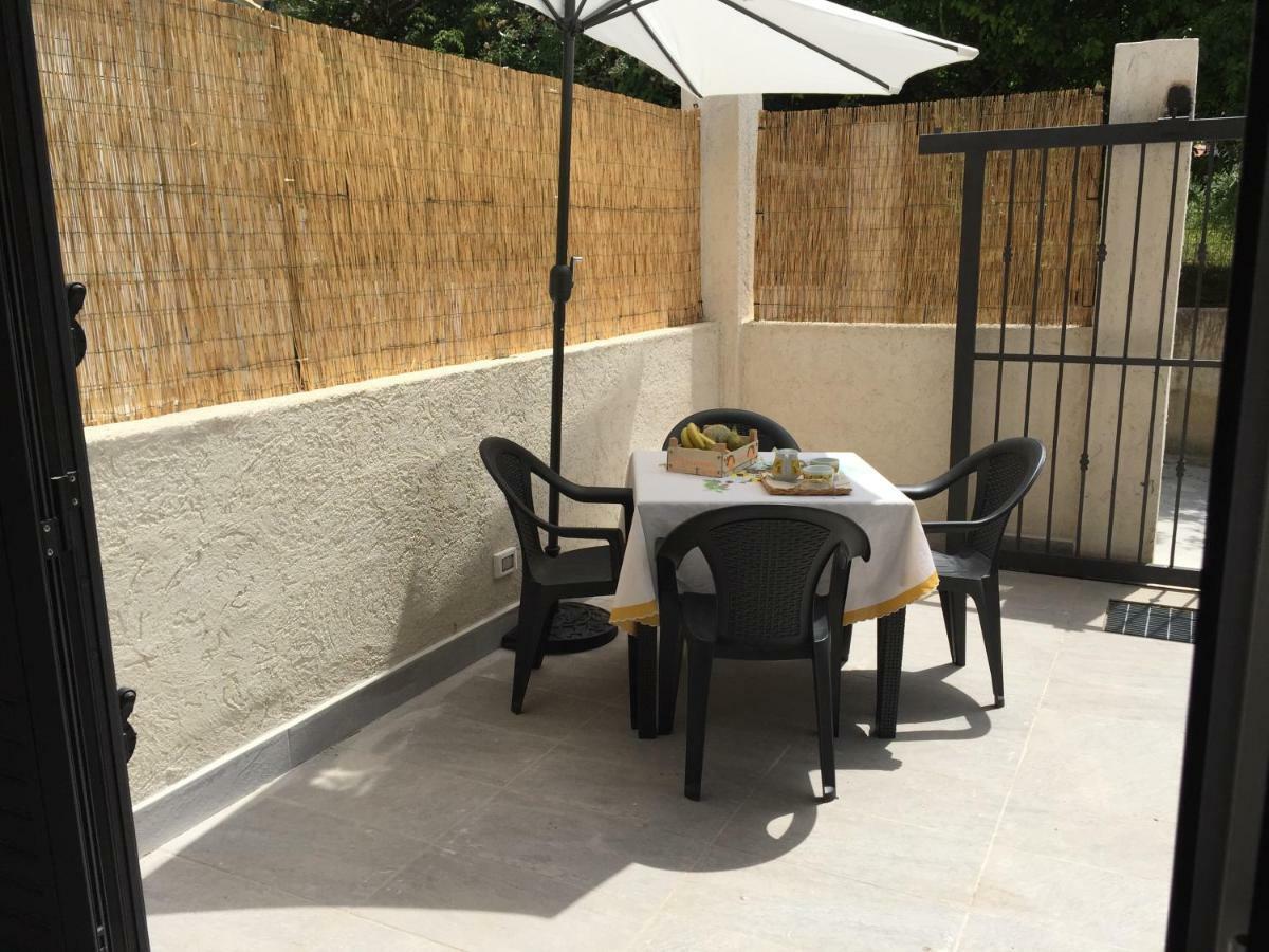 Villa Gelsomino อาโวลา ภายนอก รูปภาพ