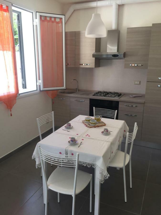 Villa Gelsomino อาโวลา ภายนอก รูปภาพ