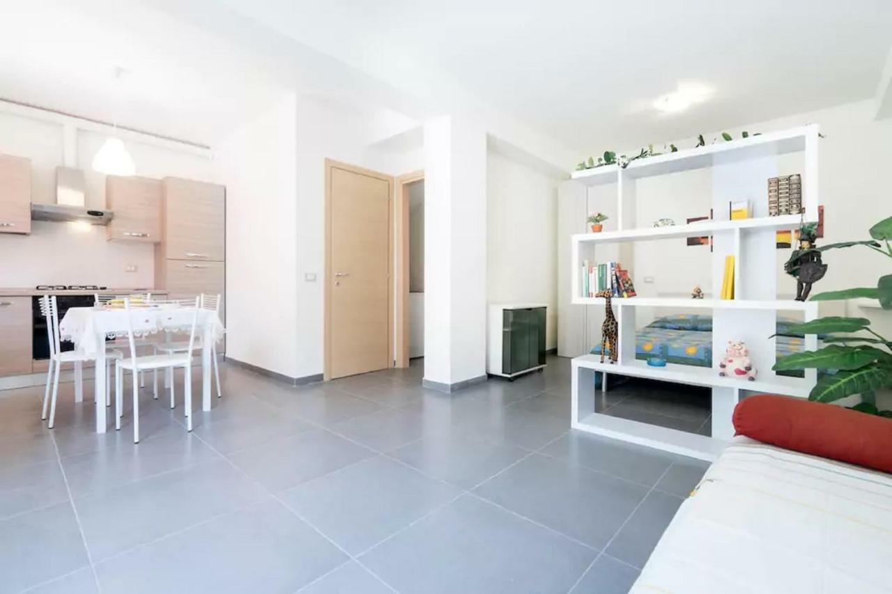 Villa Gelsomino อาโวลา ภายนอก รูปภาพ